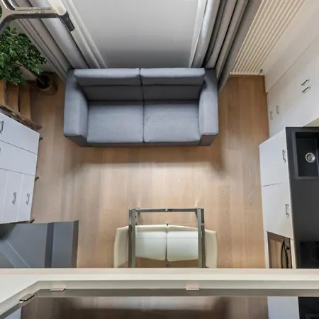 Giusti Two-bedroom Duplex - Arco Della Pace & Sempione Park - Sleeps 5 Apartman