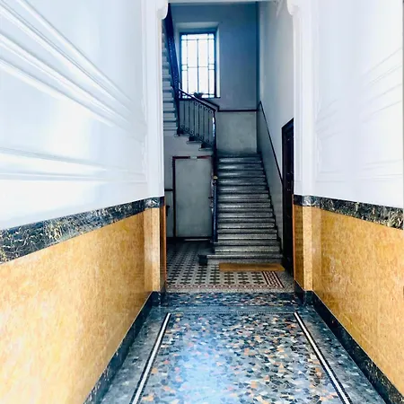 Apartman Giusti Two-bedroom Duplex - Arco Della Pace & Sempione Park - Sleeps 5